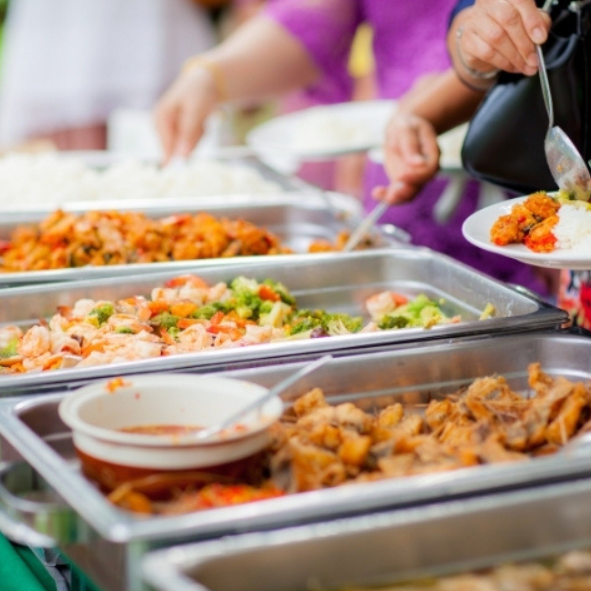 Planning an event? Here’s Why Hawaiian Restaurant Catering is a Crowd-Pleaser